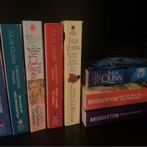Lot of 8 Bridgerton Novels